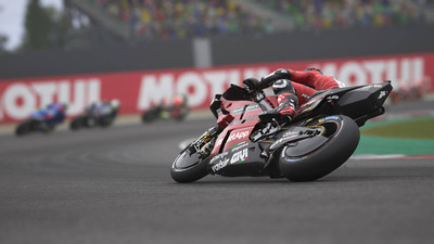 четвертый скриншот из MotoGP 20