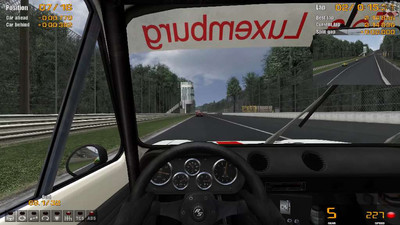 второй скриншот из GTR2: GP2 2005 mod