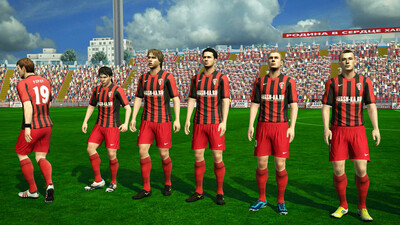 второй скриншот из Росссийский футбол 2019-2020 Pro Evolution Soccer 2013