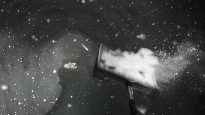 третий скриншот из Snowed Under